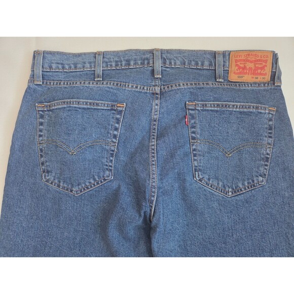Levi Strauss & Co. Men's 559 Straight Jeans Size 38x30, Relaxed Fit, Medium Wash - Picture 5 of 7